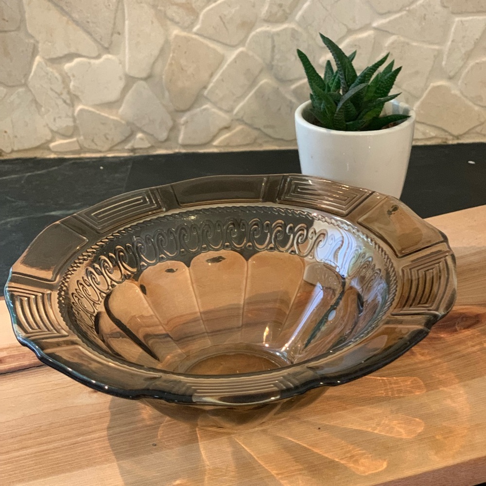DEPRESSION GLASS | Gray Smoky Pressed Glass Bowl